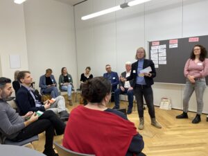 Fortführung der Diskussionen in den Workshops, u.a. mit Jugendhilfeplanerin Johanna Braun, Wartburgkreis