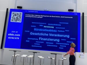 Ergebnis der Abschlussrunde: Was benennen die Teilnehmenden, wie der Nationale Aktionsplan unterstützen kann, damit kommunale Armutsprävention gelingt?